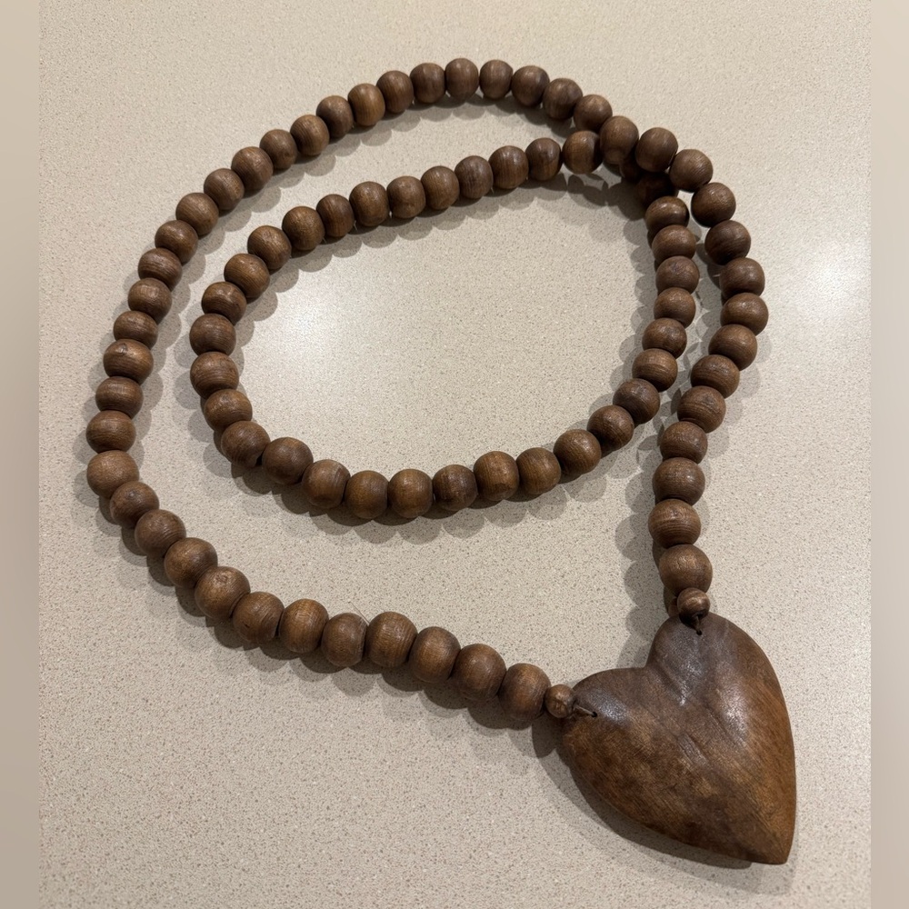 Large wooden decorative beads with wooden heart, like new